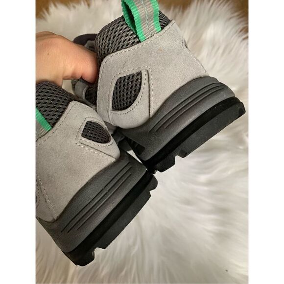 Hiking sneakers shoes size 8 - Picture 2 of 5